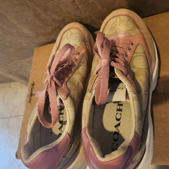 Coach Tech Runner Pink Beige Signature Lace Up Sneakers Size 10 - Picture 4 of 7